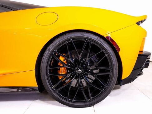 Used 2023 McLaren GT image 13