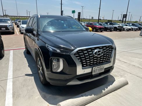 Used 2020 Hyundai Palisade SEL w/ Premium Package FWD image 4