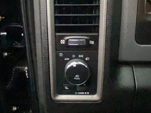 Certified 2017 RAM 1500 Express image 8