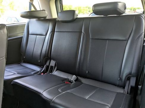 Used 2024 Ford Expedition Max XLT AWD/4WD image 29