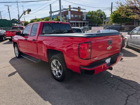 Used 2017 Chevrolet Silverado 1500 Custom w/ Custom Convenience Package RWD image 6