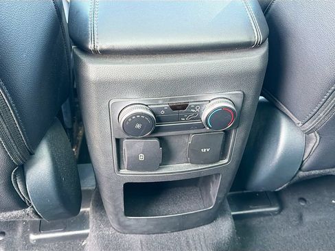 Used 2021 Ford Explorer XLT w/ Equipment Group 202A AWD/4WD image 28