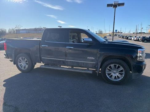 Used 2018 Chevrolet Silverado 1500 High Country image 13