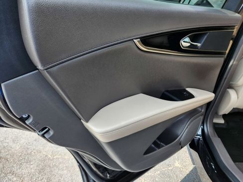 Used 2022 Lincoln Nautilus Reserve image 41