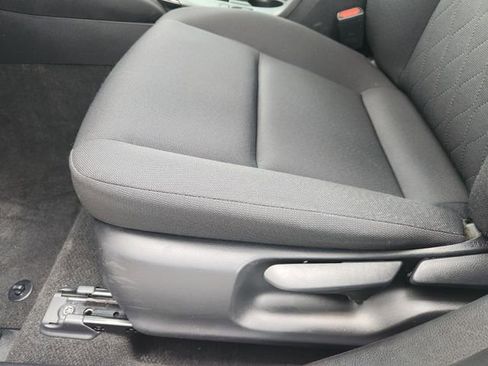 Used 2024 Toyota Corolla LE image 18