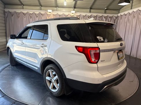 Used 2016 Ford Explorer XLT w/ Equipment Group 201A AWD/4WD image 6