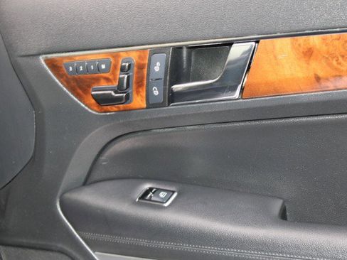 Used 2013 Mercedes-Benz E 350 E 350 Coupe image 61