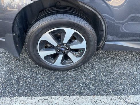 Used 2018 Subaru Forester 2.5i Limited image 17