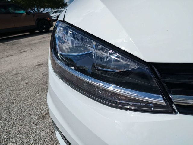 Used 2019 Volkswagen Golf S FWD image 10