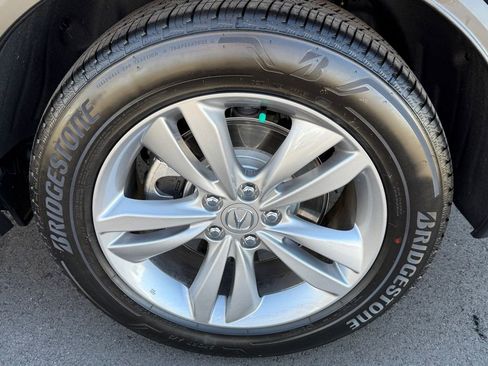 Used 2025 Acura MDX SH-AWD image 12