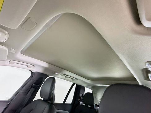 Certified 2025 Volvo XC90 B5 Core w/ Protection Package Premier image 22