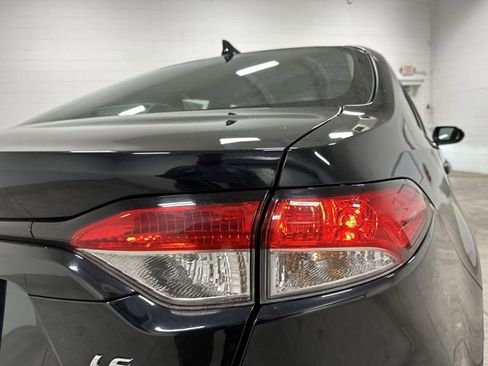 Used 2024 Toyota Corolla LE FWD image 21