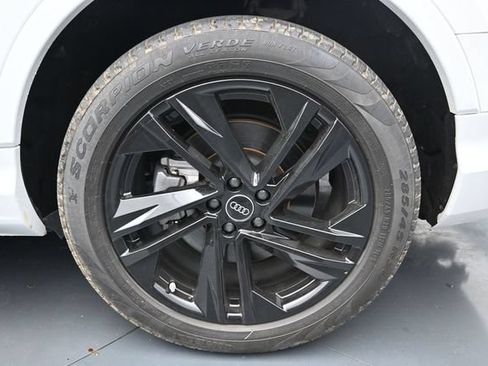 Used 2023 Audi Q7 3.0T Prestige w/ Prestige Package AWD/4WD image 10
