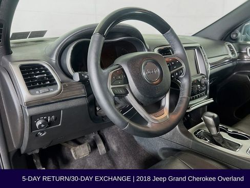 Used 2018 Jeep Grand Cherokee Overland AWD/4WD image 11