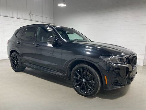 Used 2024 BMW X3 xDrive30i w/ Premium Package AWD/4WD image 3