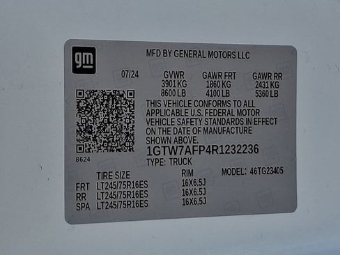 Used 2024 GMC Savana 2500 w/ Driver Convenience Package RWD image 30