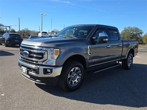 Used 2022 Ford F250 Lariat w/ Chrome Package image 2