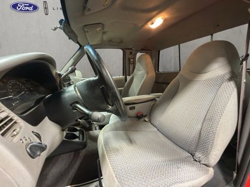 Used 1999 Ford Ranger XLT image 10