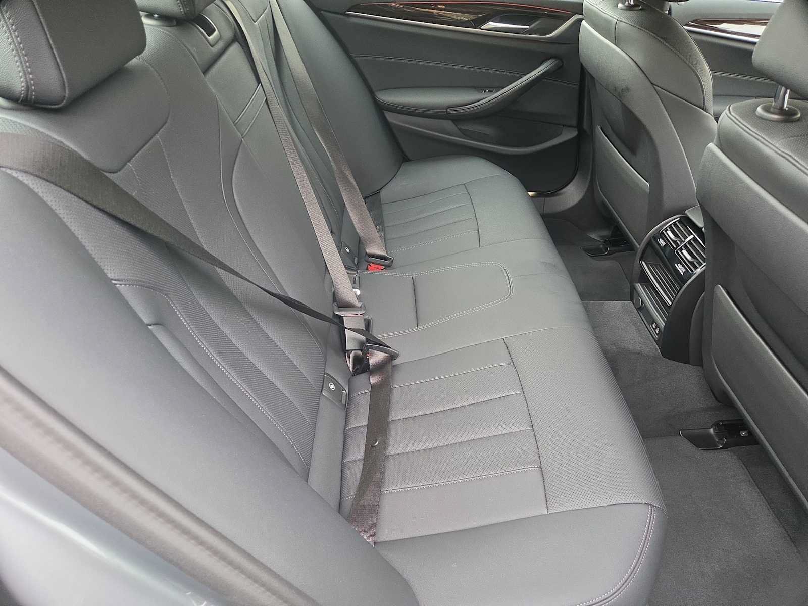 Used 2023 BMW 530i xDrive w/ Convenience Package AWD/4WD image 21