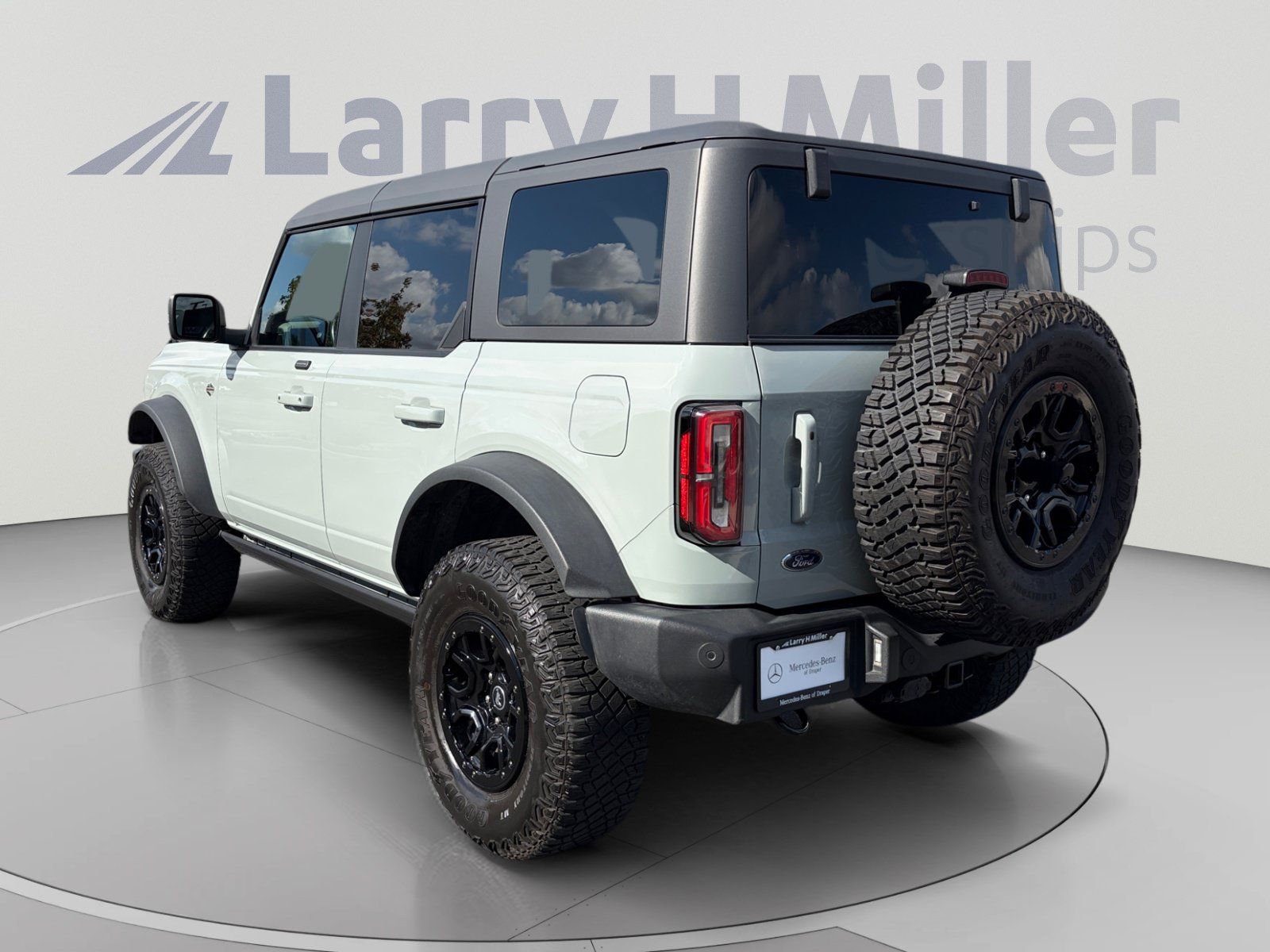 Used 2021 Ford Bronco Wildtrak AWD/4WD image 3