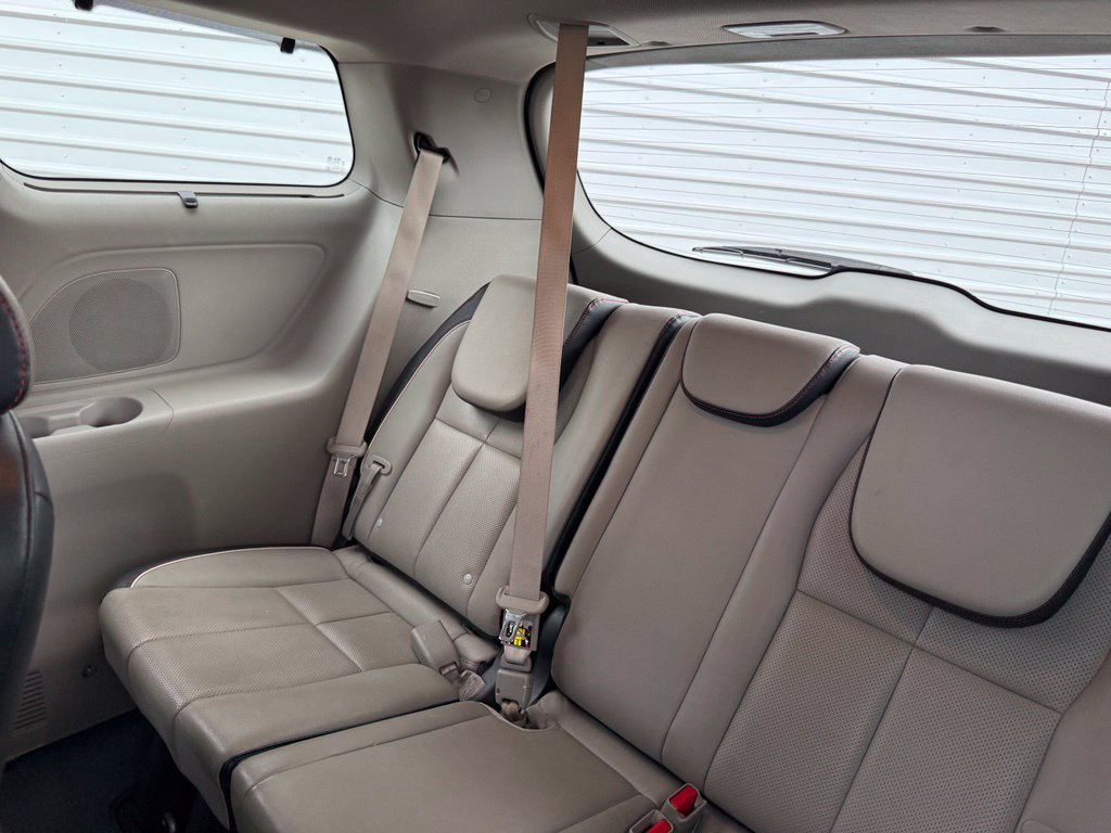 Used 2019 Kia Sedona EX w/ EX Premium Package FWD image 14
