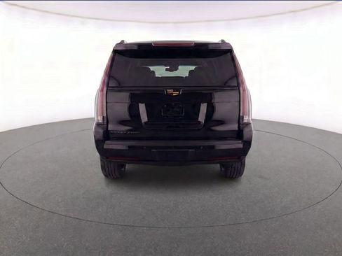 Used 2019 Cadillac Escalade Platinum RWD image 7