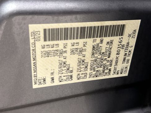 Used 2023 Nissan Rogue S image 11