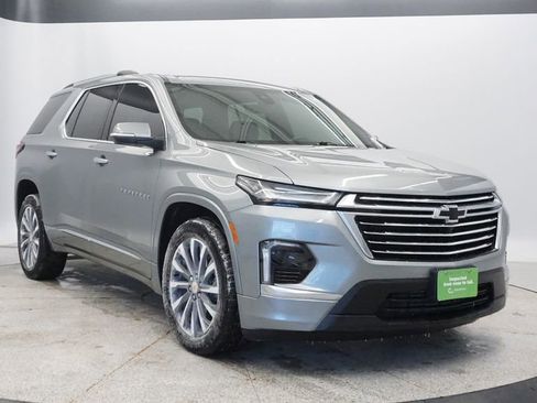 Used 2023 Chevrolet Traverse Premier image 10
