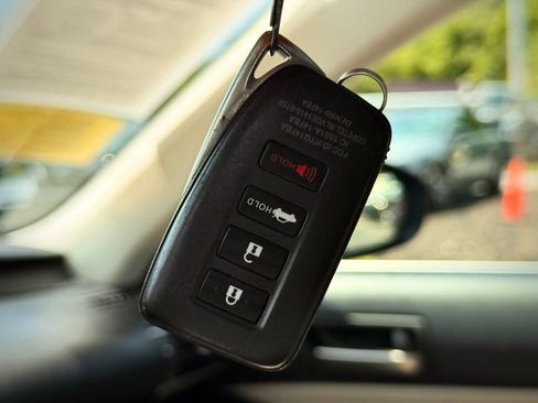 Used 2019 Lexus IS 300 w/ Premium Package image 40