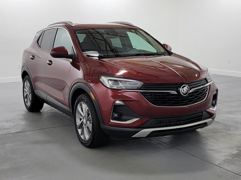 Used 2023 Buick Encore GX Essence w/ Experience Buick Package FWD image 2