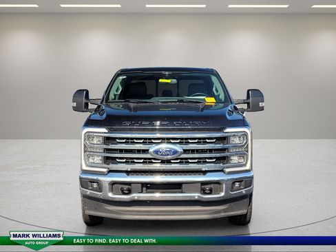 Used 2023 Ford F250 Lariat w/ Tow Technology Package AWD/4WD image 9
