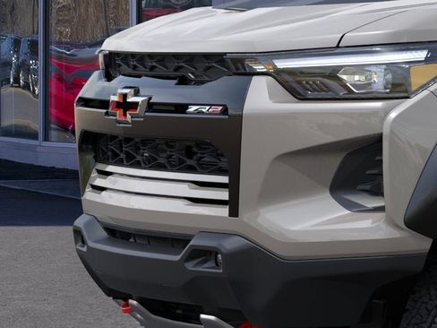 New 2026 Chevrolet Colorado ZR2 w/ Technology Package AWD/4WD image 13