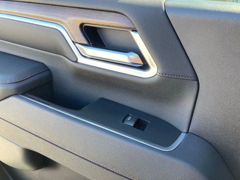 New 2025 Chevrolet Silverado 2500 High Country w/ High Country Premium Package AWD/4WD image 18
