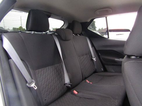 Used 2023 Nissan Kicks SV FWD image 21