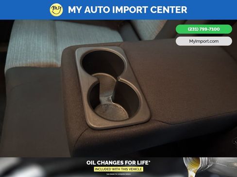 Used 2022 Nissan Rogue SV image 26