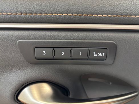 Used 2024 Lexus ES 300h w/ Technology Package FWD image 12