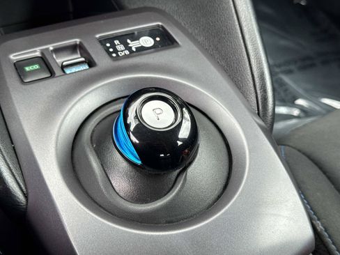 Used 2025 Nissan Leaf S FWD image 25