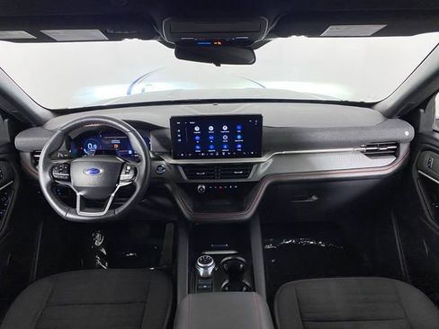 Used 2025 Ford Explorer ST-Line w/ ST-Line Street Pack image 15