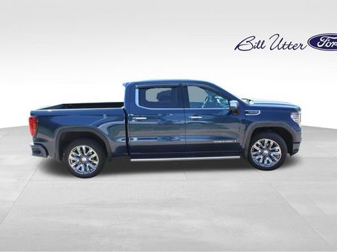 Used 2022 GMC Sierra 1500 Denali w/ Denali Reserve Package AWD/4WD image 4