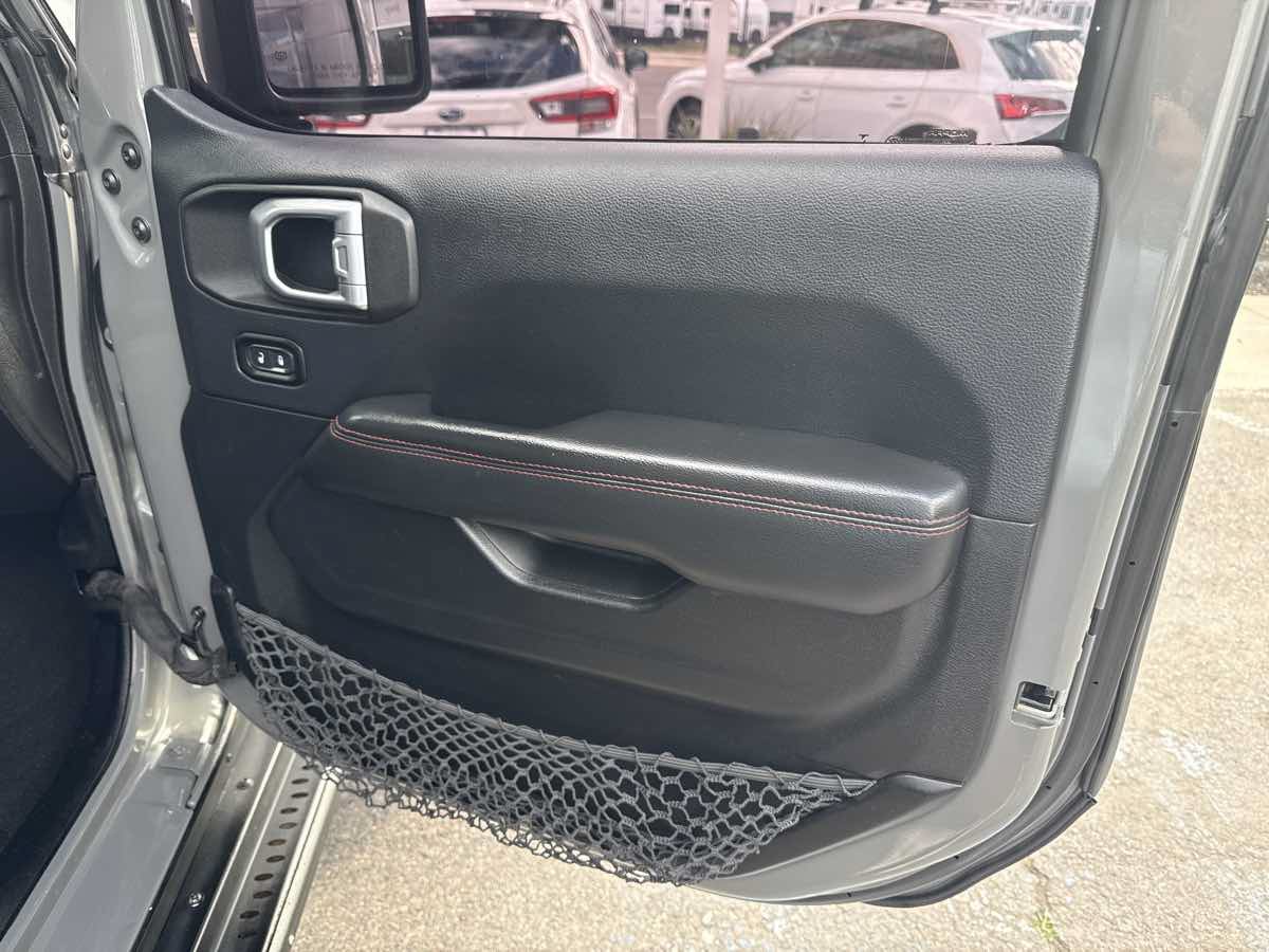 Used 2019 Jeep Wrangler Unlimited Rubicon AWD/4WD image 26