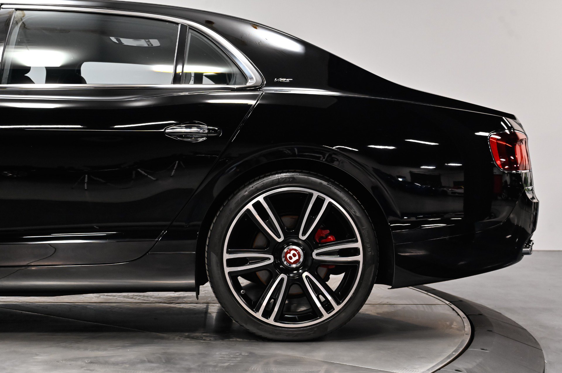 Used 2017 Bentley Flying Spur S V8 AWD/4WD image 30