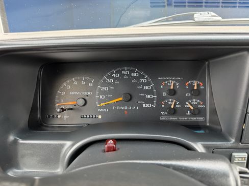 Used 1998 Chevrolet Silverado 1500 4x4 Extended Cab w/ Preferred Equipment Group 2 image 16