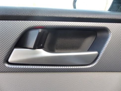 Used 2018 Hyundai Sonata SE image 19