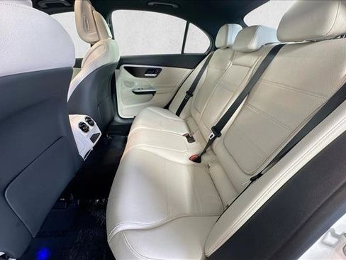 Used 2024 Mercedes-Benz C 300 Sedan image 23