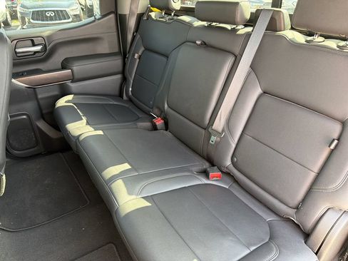 Used 2022 GMC Sierra 1500 SLT w/ SLT Premium Package AWD/4WD image 15