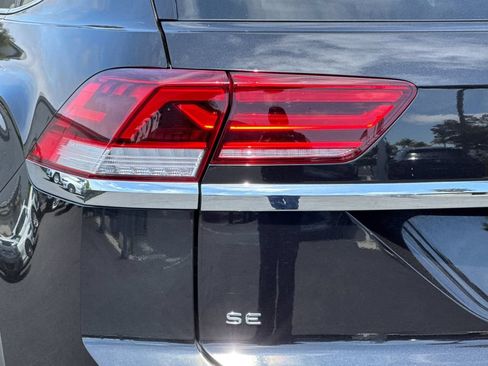 Used 2023 Volkswagen Atlas Cross Sport SE w/ Panoramic Sunroof Package FWD image 25