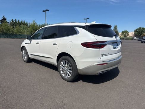 Used 2021 Buick Enclave Premium w/ Sun and Sites Package AWD/4WD image 5