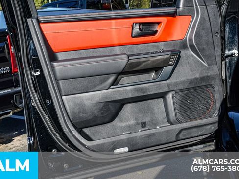 Used 2025 Toyota Tundra Limited AWD/4WD image 49