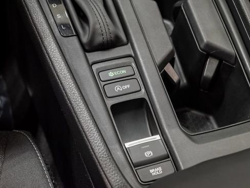 Used 2025 Honda Accord SE image 15