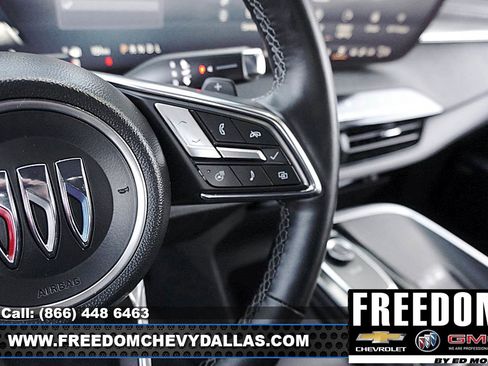 Used 2025 Buick Enclave Preferred image 21